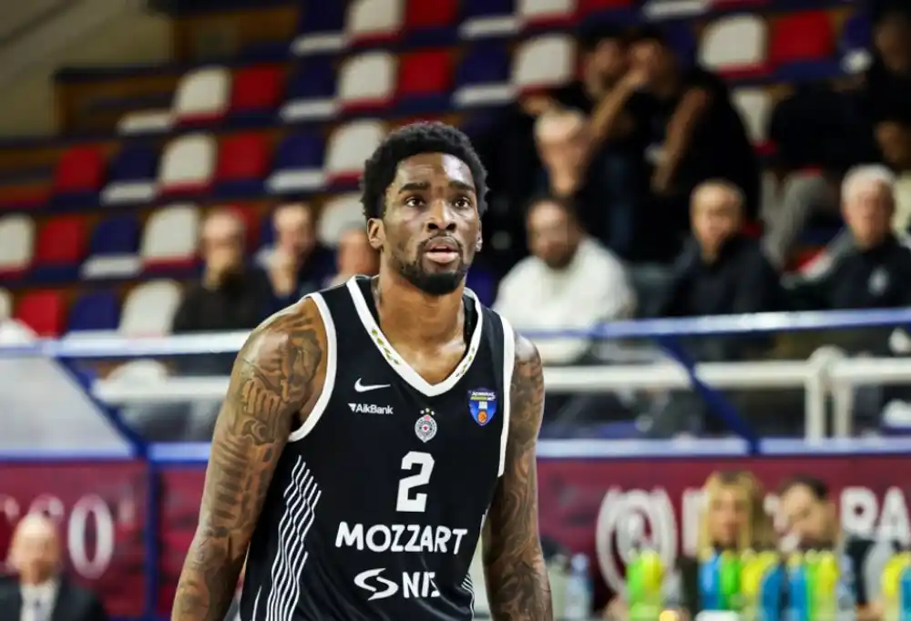 Težak udarac za Partizan: Šejk Milton polomio kost šake u Podgorici