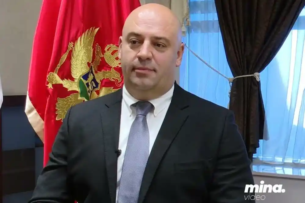 Tolić: Što prije početi adaptaciju aerodromske infrastrukture