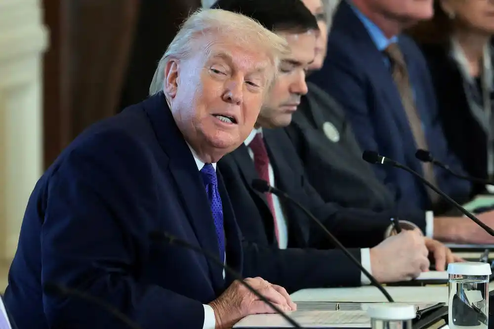 Tramp potpisao dekret kojim se štiti novac od venecuelanske nafte