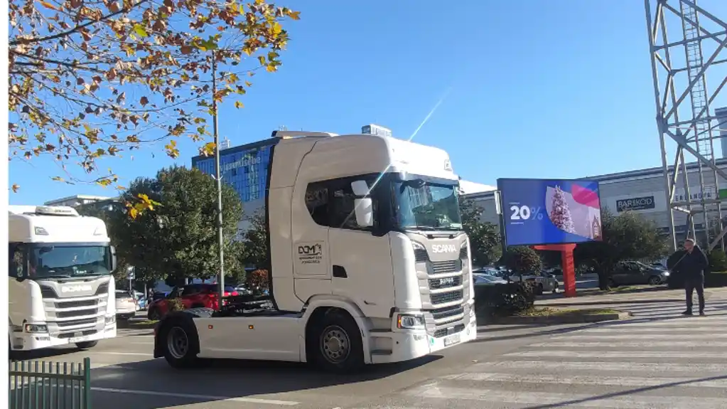 U ponedjeljak blokada teretnog saobraćaja na granicama: Moguće nestašice goriva i hrane