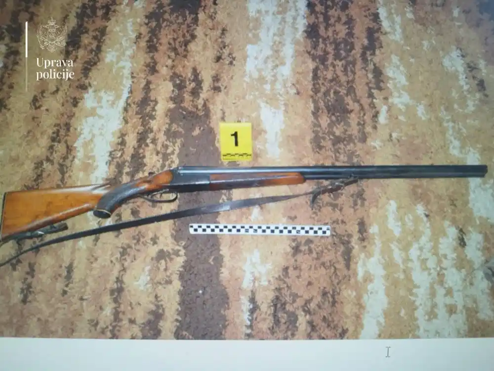 Uhapšen Cetinjanin: Pretresom stana pronađena puška u ilegalnom posjedu