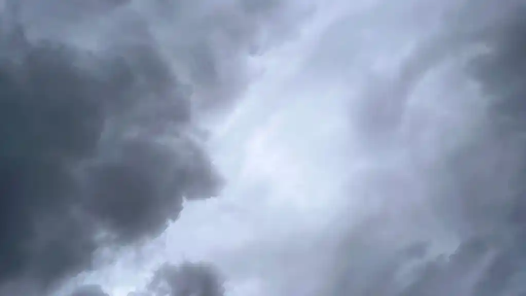 Danas oblačno sa kišom, temperatura do 14 stepeni