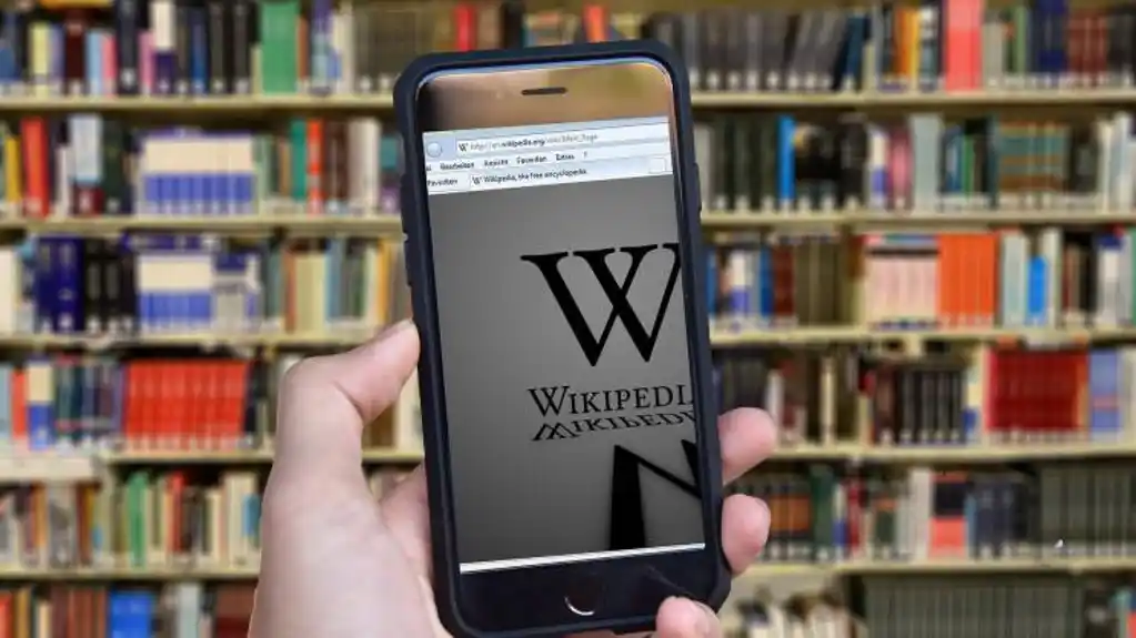 Wikipedia proslavila 25. rođendan: Evo ko stoji iza najpoznatije onlajn enciklopedije