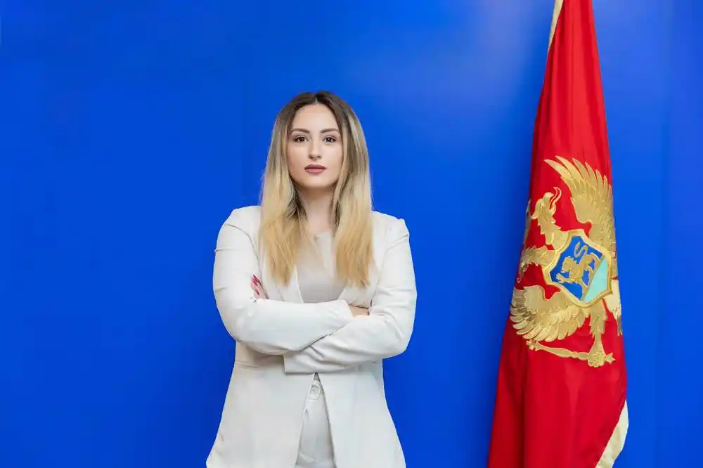 Asocijacija žena PES-a: Prijetnje Kaluđerović jedan primjer nasilja sa kojim se žene u javnom prostoru suočavaju