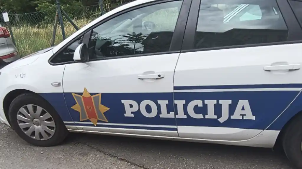 Šavničanin Mercedesom udario ženu u Nikšiću, pa pobjegao: Podnijeta krivična prijava