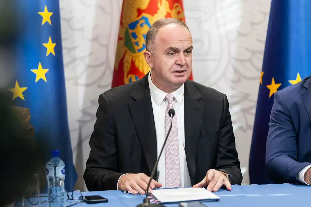 Đeljošaj: Usvajanjem Zakona o slobodnim zonama stavljena tačka na šverc cigareta