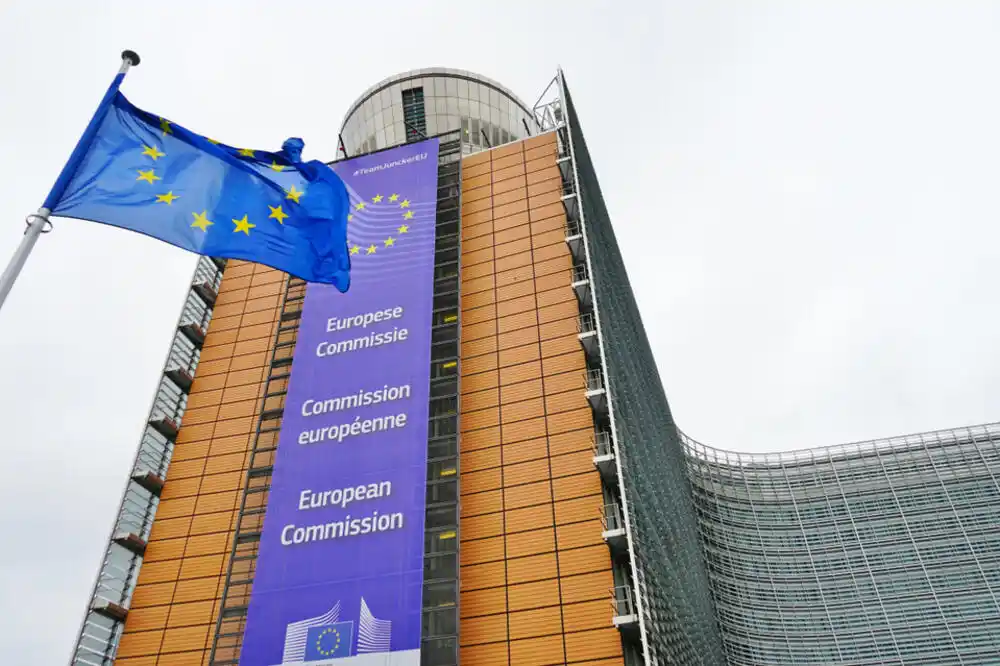 Evropska komisija predložila uvođenje 20. paketa sankcija Rusiji