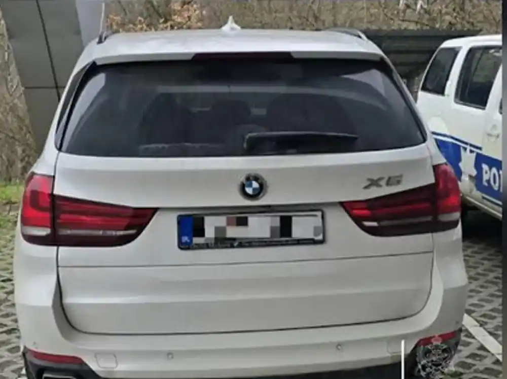 Granična policija na GP „Dobrakovo“ otkrila dva vozila koja potražuje Interpol