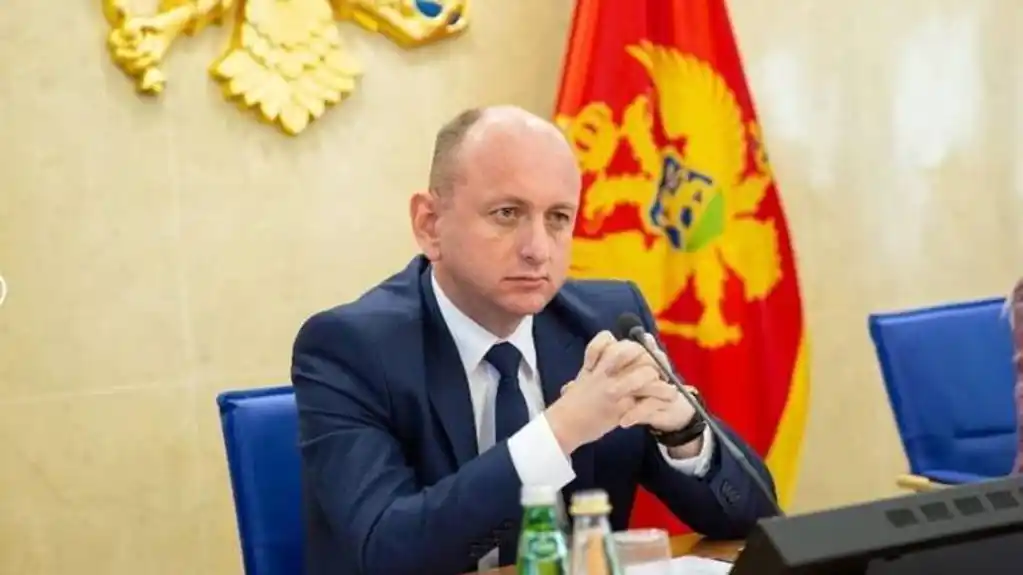 Knežević: Injac je više puta zloupotrijebila položaj, to je za zatvor kao kuća