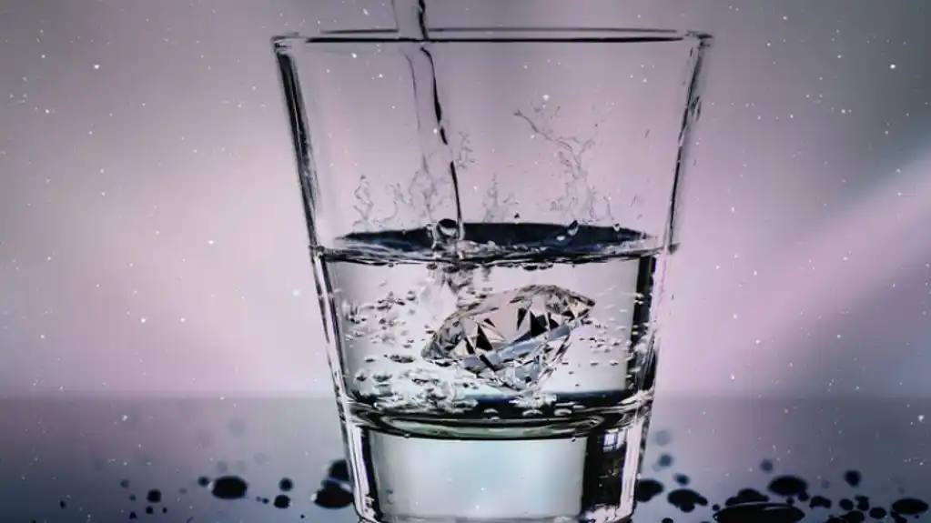 Koliko je zdravo piti ujutru toplu vodu