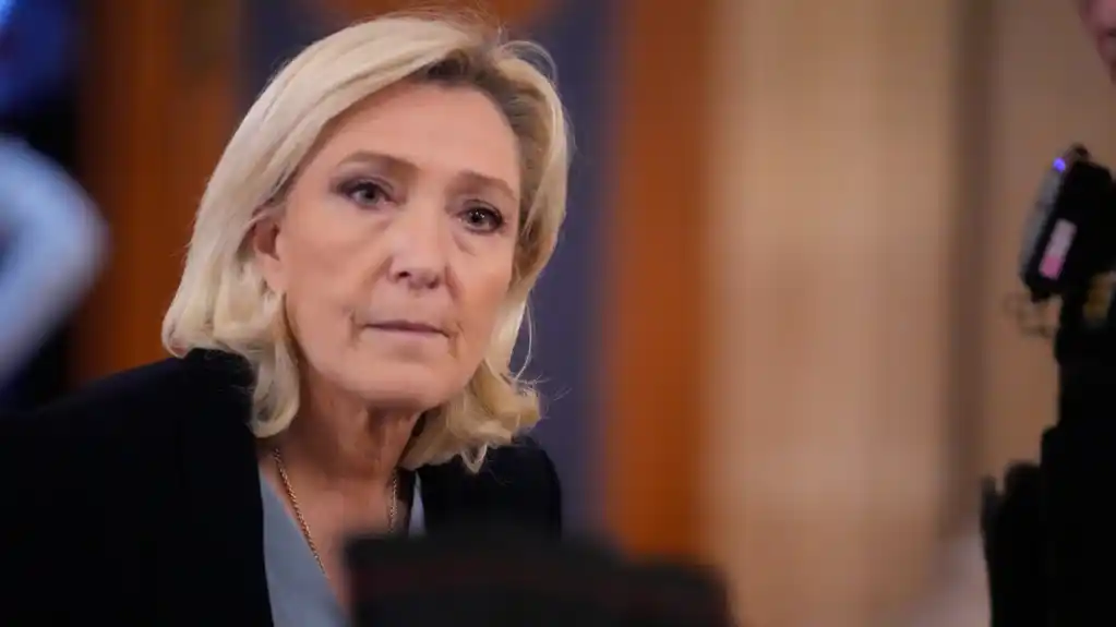 Le Pen: Vlast vodi Francusku u dublju ekonomsku krizu