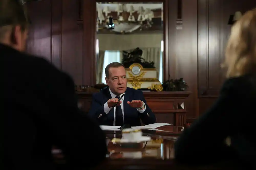 Medvedev: Rusija ne želi globalni sukob