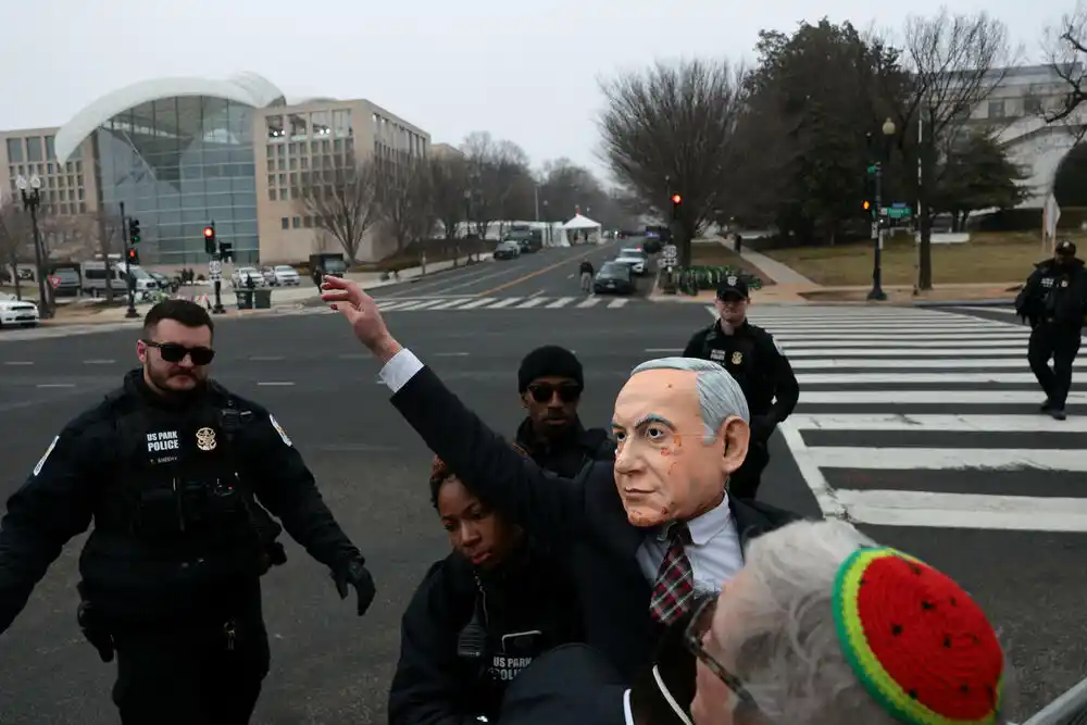 Netanjahu ponovo pravi budalu od Trampa i američkih Jevreja