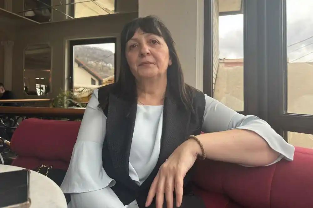 Nevidljive čestice i vidljivi rezultati: Tiha misija bjelopoljske nastavnice hemije Radmile Radović