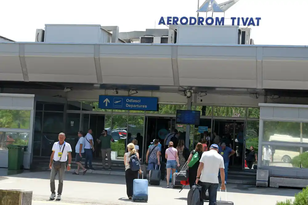 Nova oprema stiže na Aerodrom Tivat