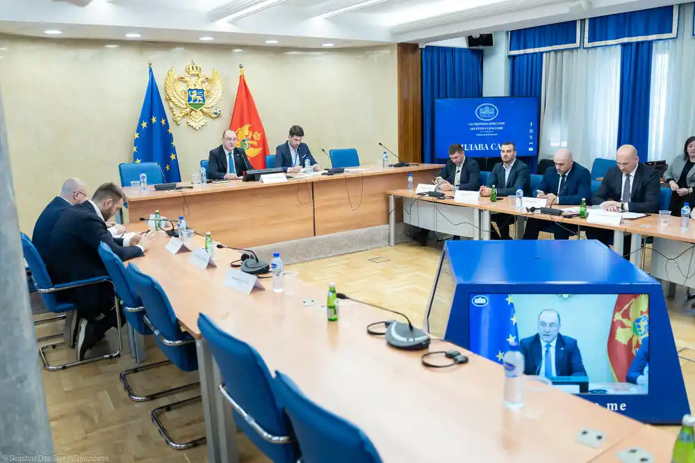 Odbor za ekonomiju dao zeleno svjetlo za povratak neradne nedjelje u trgovine