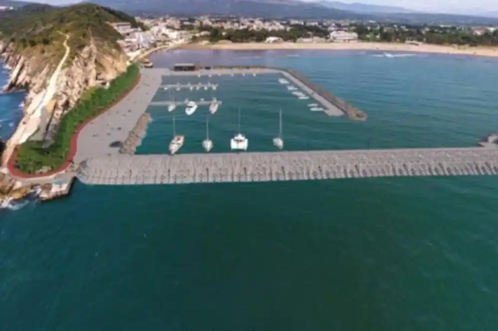 Ribarska luka opet podlupom Agencije: Ulcinjani će još čekati na obećanu infrastrukturu na rtu Đeran