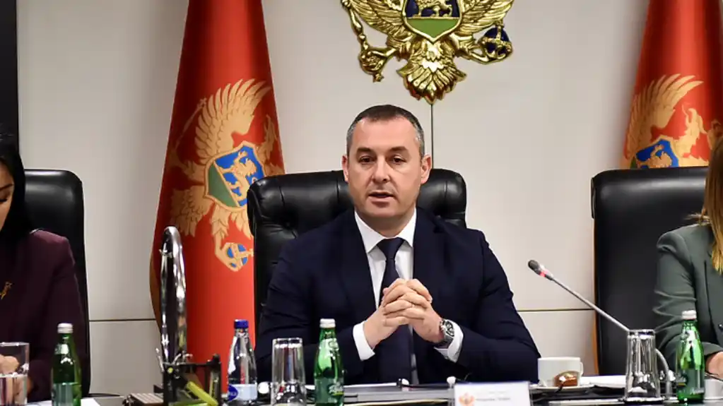 Šćekić u Vladi za godinu zaradio 31.000 eura