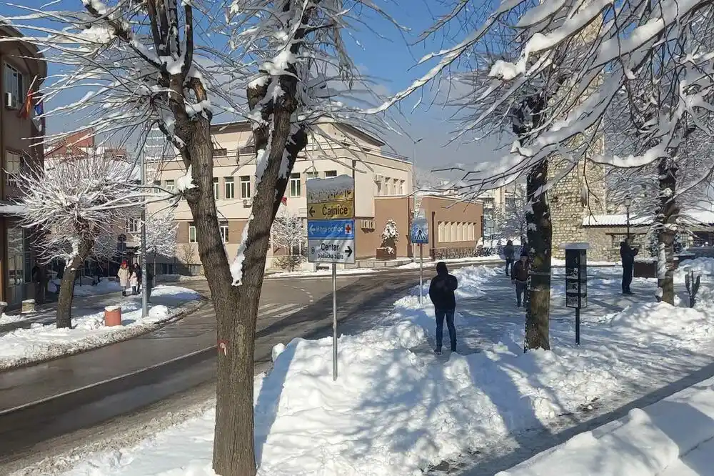 Svjetlosna signalizacija vraća se u Pljevlja nakon 40 godina – semafori stižu za 194.000 eura