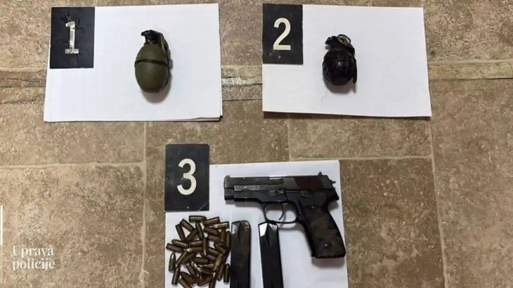 Uhapšena Ulcinjanka: U kući pronađene bombe i pištolj sa brušenim serijskim brojem