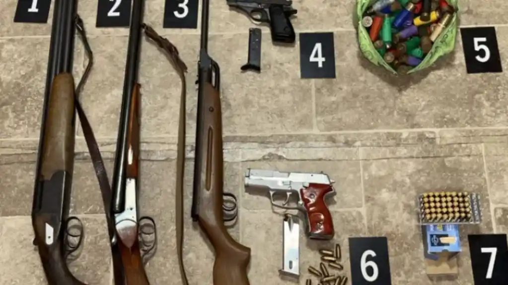 Ulcinj: Oduzeto pet komada oružja i municija, podnijeta krivična prijava