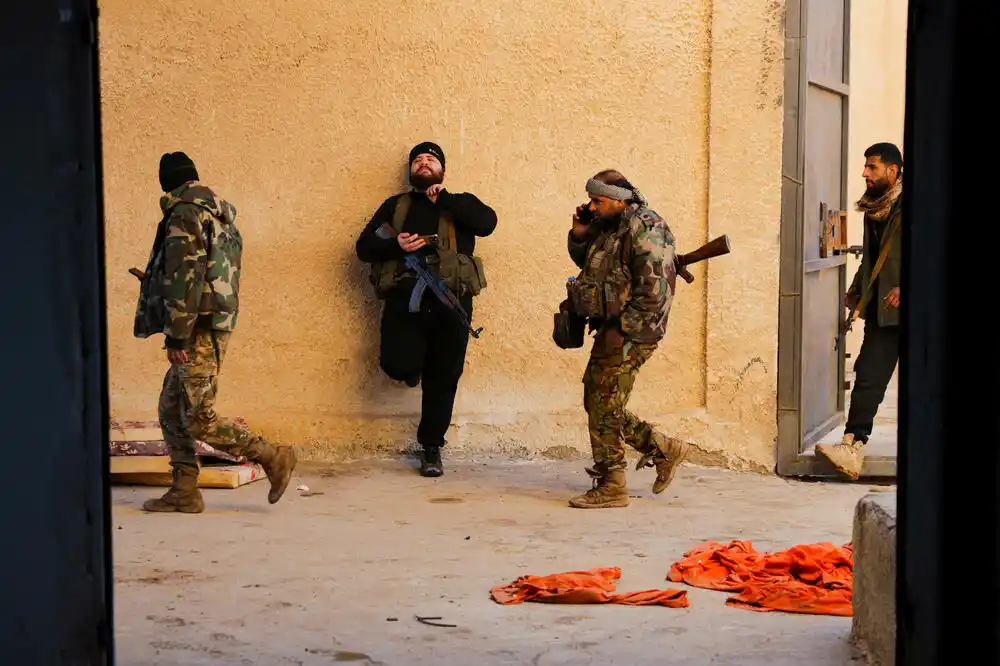 Upozorenje na moguće jačanje Islamske države u Siriji: Borci bi mogli pobjeći iz zarobljeničkih kampova?