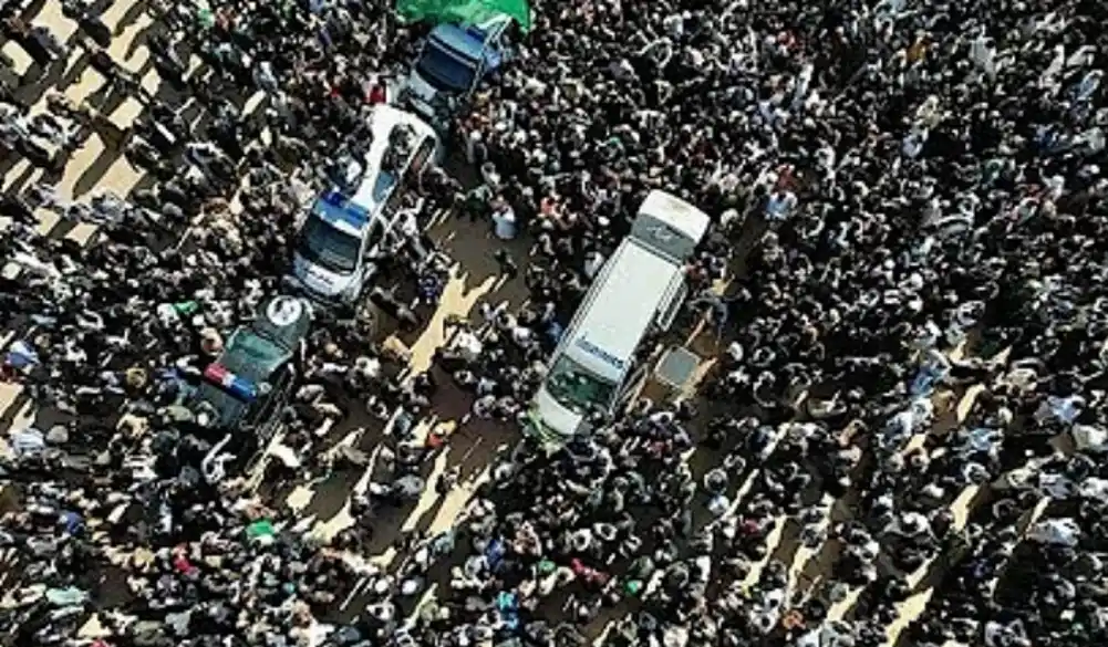 Više od 50.000 ljudi prisustvovalo sahrani Gadafijevog sina