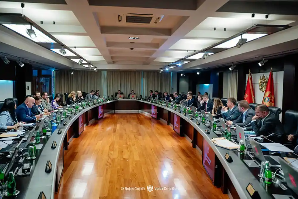 Vlada utvrdila predlog za promjenu Ustava Crne Gore