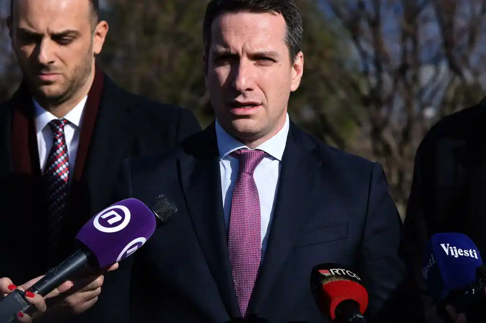 Vuksanović: Sjednice Savjeta za odbranu se ne održavaju iako je to realna potreba, Spajić ne može da nađe termin