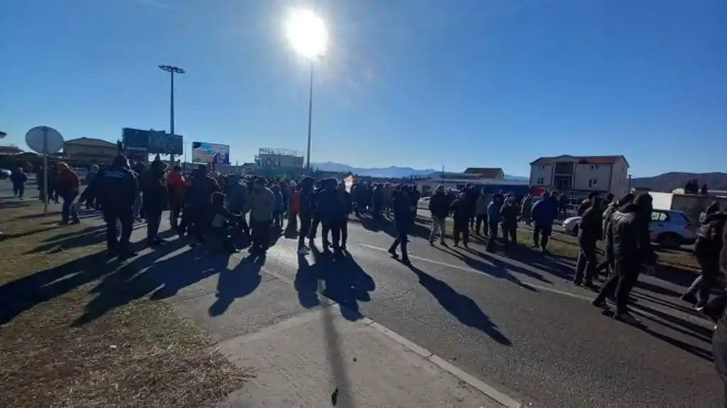 Završeni protesti u Botunu, najavljuju radikalizaciju i nove blokade