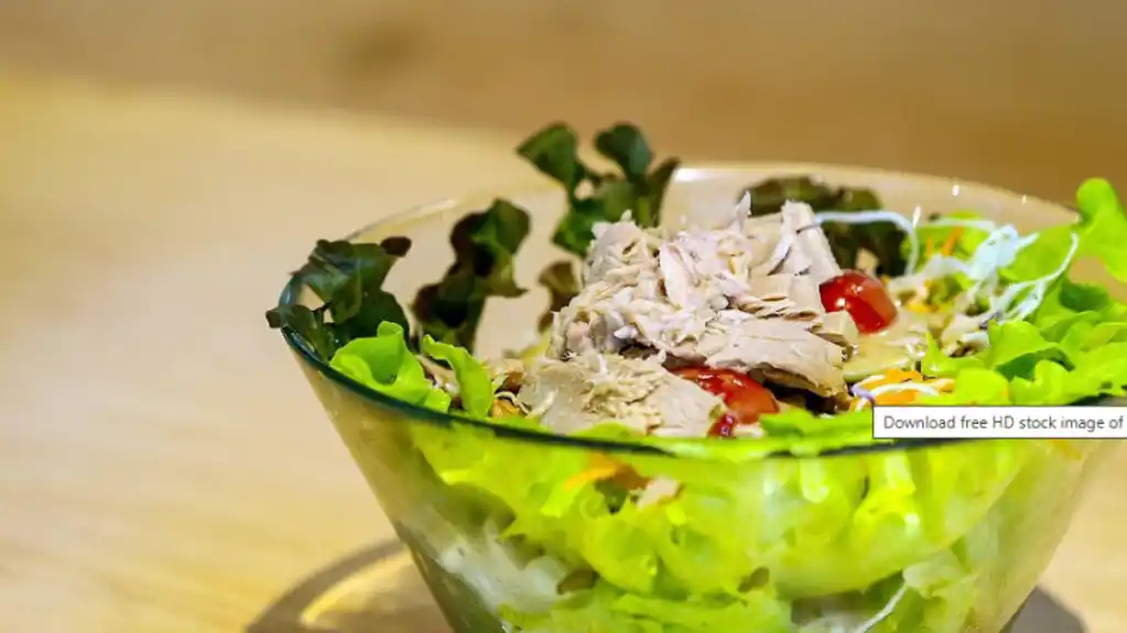 Brzo, zdravo i neodoljivo: Tuna salata koja osvaja na prvi zalogaj