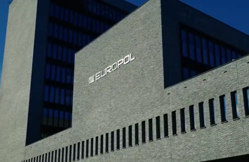 Evropol: Uhapšeno 13 osoba zbog prebacivanja stotina kilograma kokaina u Škotsku