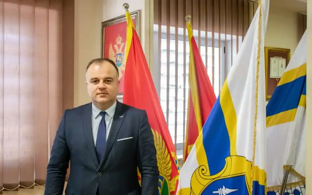 Katić povodom 21. maja: Nije poštovanje države medijsko urlanje, barjačenje i parazitiranje – ekstremističko krilo ne želi zajednički napredak Crne Gore