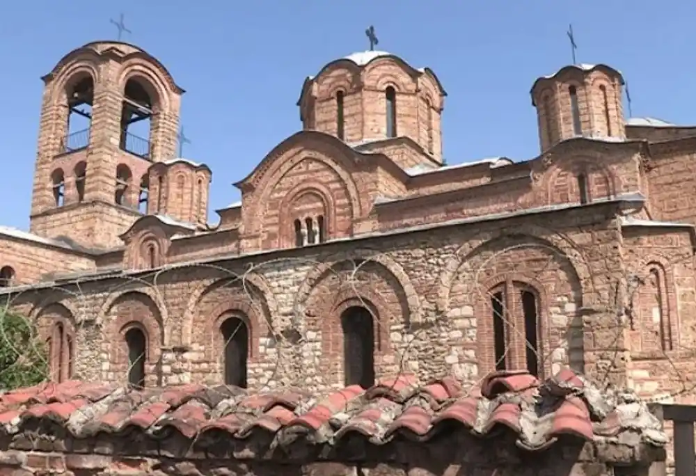 Kustos Bogorodice Ljeviške: Albanski ekstremisti pokušali da unište stub pravoslavlja na Kosovu i Metohiji