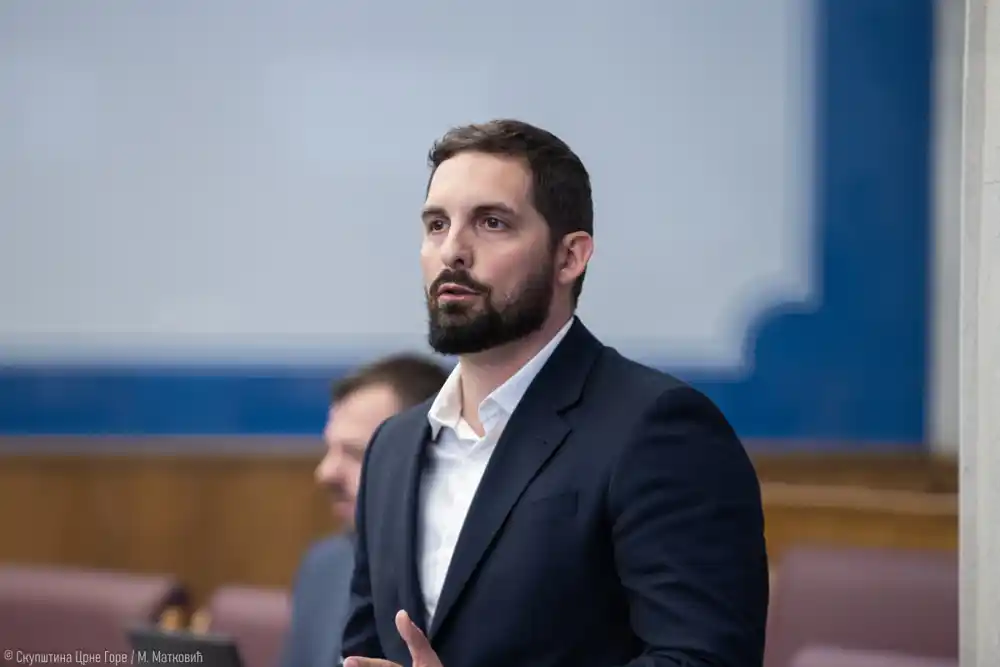 Leković: Anketni odbor mora da nastavi rad, bježanija Mila Đukanovića potvrda da se došlo do istine