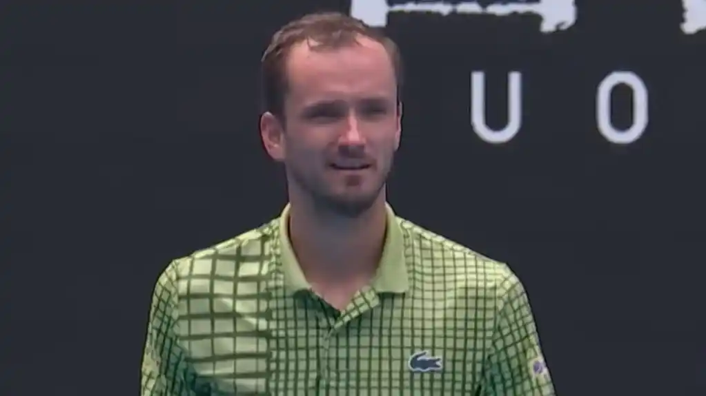 Medvedev prekinuo pobjedničku seriju Alkarasa, Siner ubjedljiv protiv Zvereva