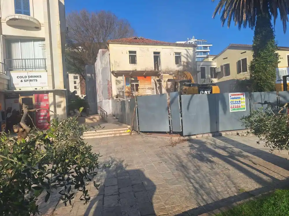 Mještanka Budve tvrdi: Selekcija i nezakonito postupanje opštine ugrožava investiciju od 14 miliona evra