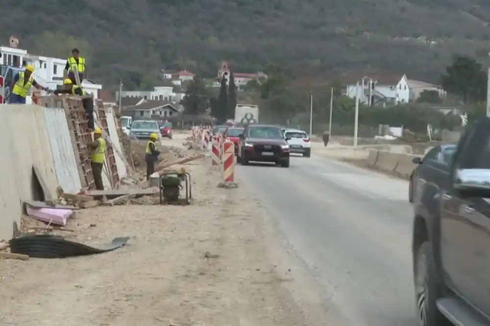 Nadležni obećavaju da će radovi na bulevaru Jaz-Tivat biti završeni do ljeta, građani sumnjaju