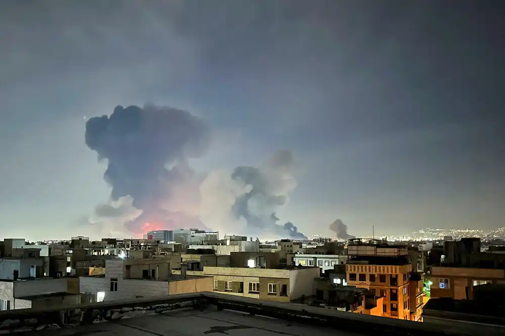 Obustava interneta u Iranu: Životi civila u opasnosti, bijele SIM kartice, ilegalne pretplate na Starlink…