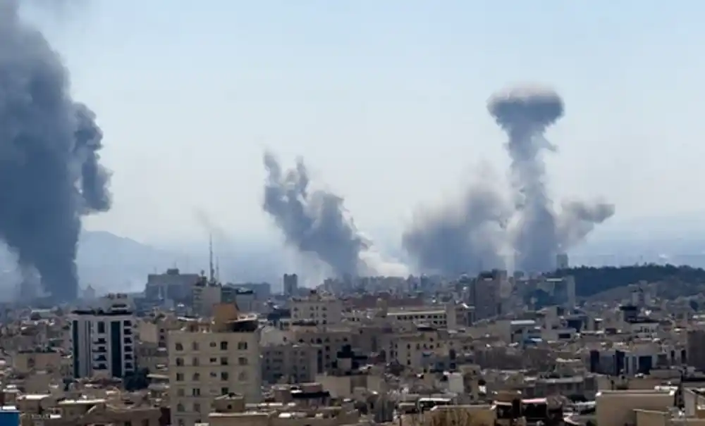 Pogođena stambena zgrada u centru Bejruta