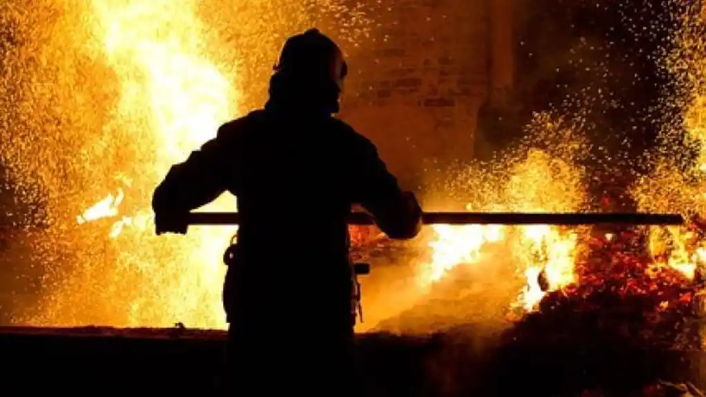 Požar u garaži stambene zgrade u Podgorici