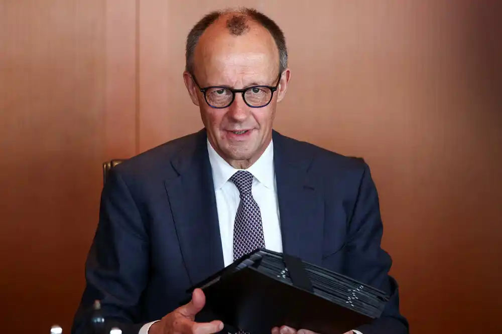 „Smatramo da je to pogrešno“: Njemački kancelar kritikovao odluku Trampove administracije da ublaži sankcije Rusiji