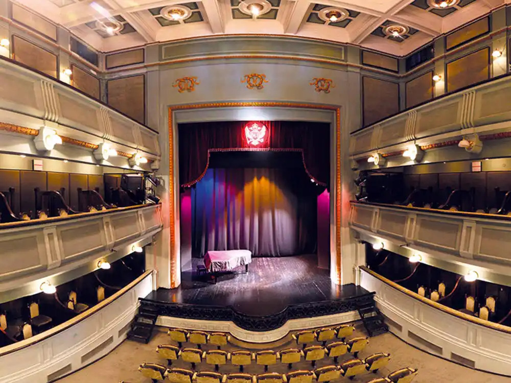 Svjetski dan pozorišta u Crnoj Gori: Između sistema i nezavisne borbe