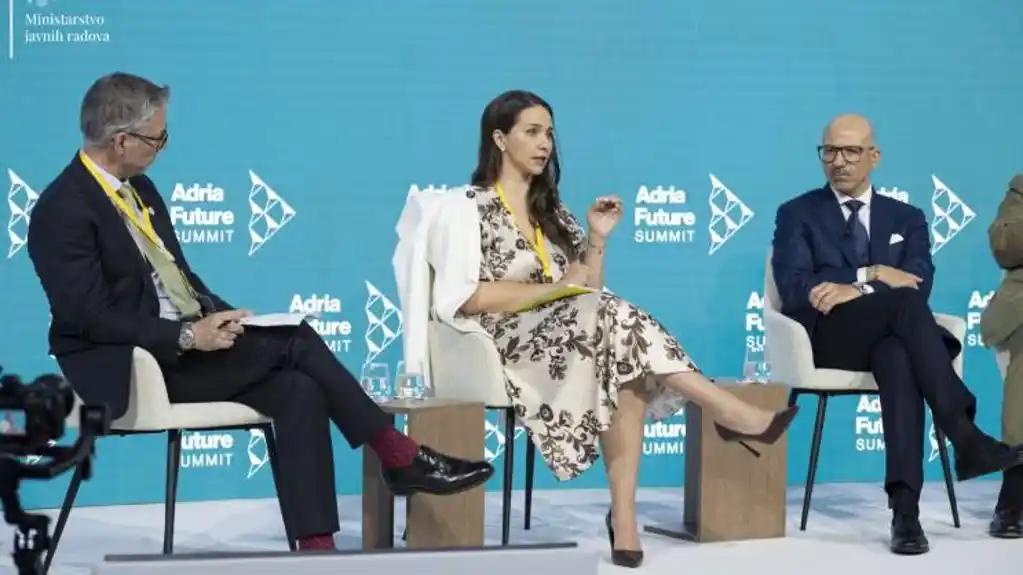 Adžović: Vladavina prava i evropske integracije ključ za nove investicije u regionu