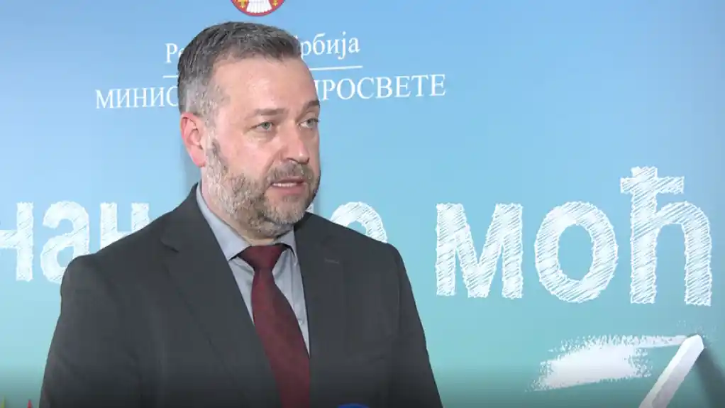 Ćilerdžić: Besplatne udženike dobiće oko 96.000 učenika