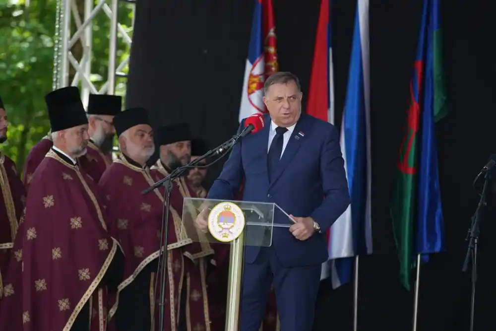 Dodik: Ljudi su ubijani u Jasenovcu samo zbog imena i prezimena, nije im oprošteno što su bili Srbi, Jevreji ili Romi