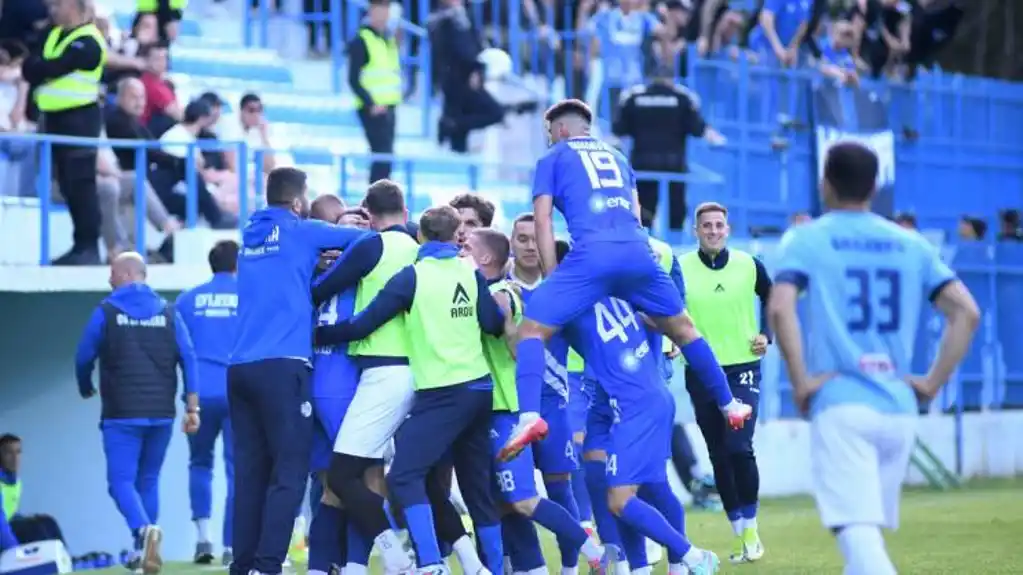 Drama u borbi za titulu: Sutjeska posrnula, Mornar na dva boda zaostatka