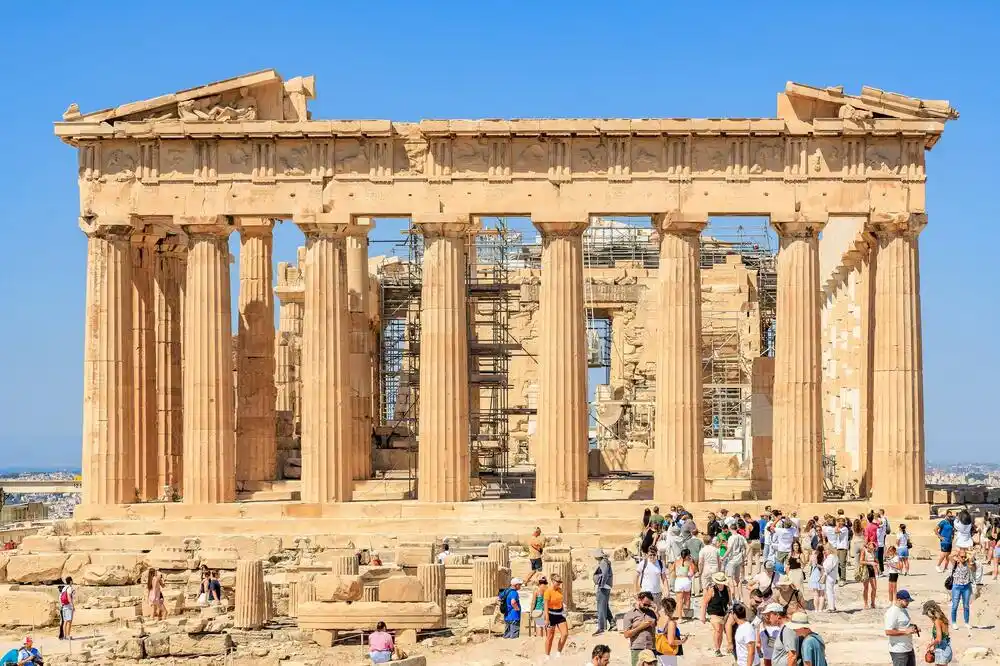 Gradonačelnik: Atina ne može da funkcioniše kao da je ogroman hotel, zaustavićemo sve turističke investicije u Plaki