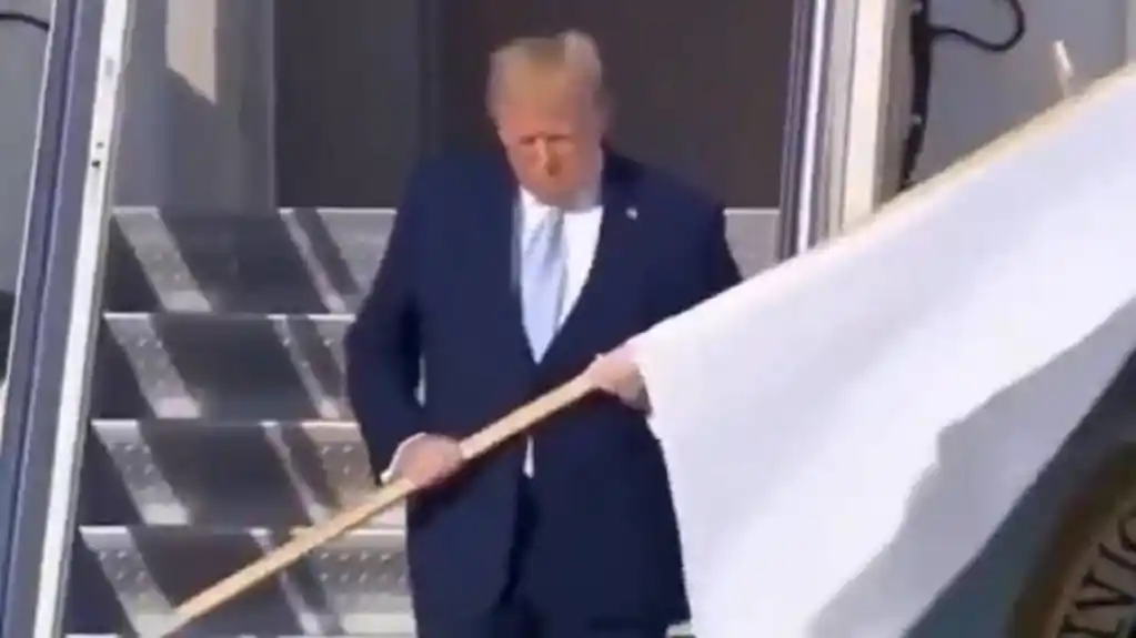 Iranci nastavljaju ismijavati Trampa: Objavljen AI video na kojem nosi bijelu zastavu i moli za oproštaj