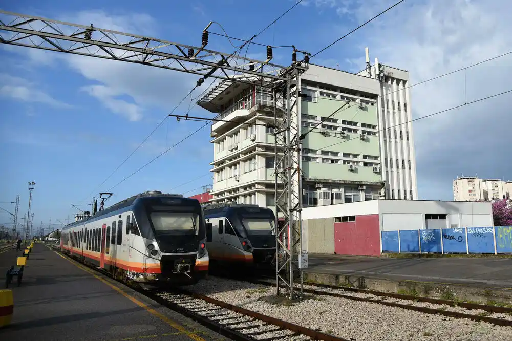 Kaluđerović: Hitno isplatiti zarade zaposlenima u ŽICG